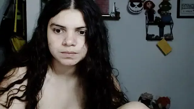 Nikkykora15 on StripChat 