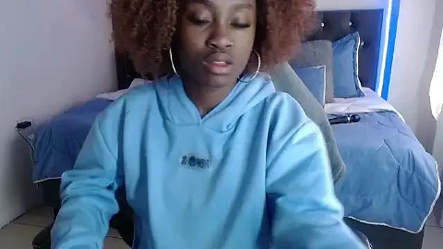 nikkystorm1_ from StripChat