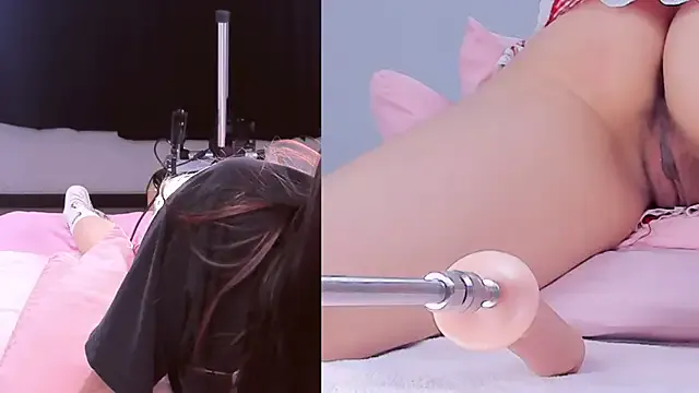 Nikol__love from StripChat is Freechat