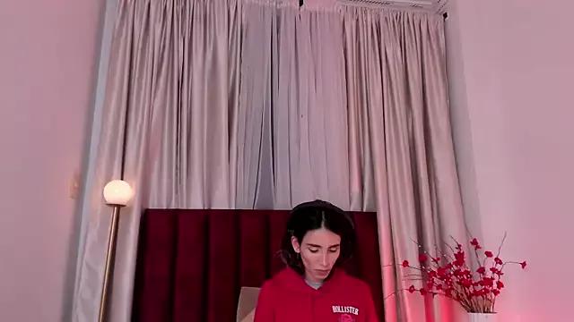 Nina_Cavaali from StripChat