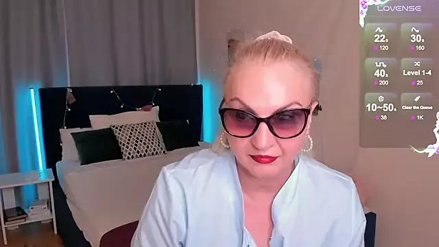 Try our streaming cams variety and talk on a personal level with our adorable girls streamers, showing off their bountiful shapes and dildos.