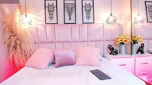 Try our streaming cams variety and talk on a personal level with our adorable girls streamers, showing off their bountiful shapes and dildos.