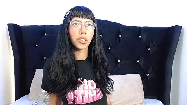Nina_fox_069 from StripChat