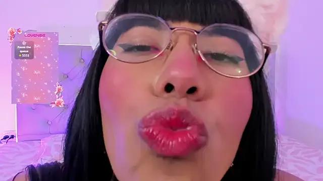 Nina_fox_0691 from StripChat