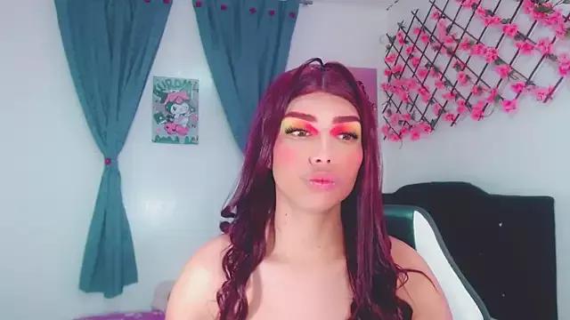 nina_riccardi from StripChat is Freechat