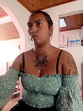 ninaboston_dam from StripChat is Freechat