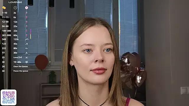 NinaCoxn from StripChat