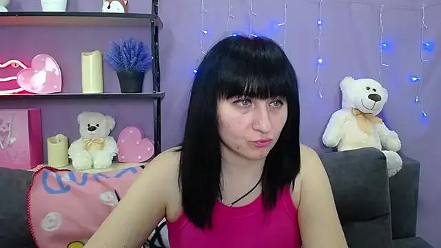 NinaFlawlees from StripChat
