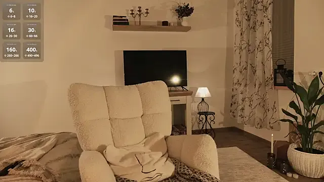 NinaNightt on StripChat 