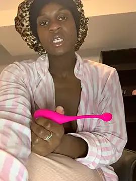 Ninaperry777 from StripChat