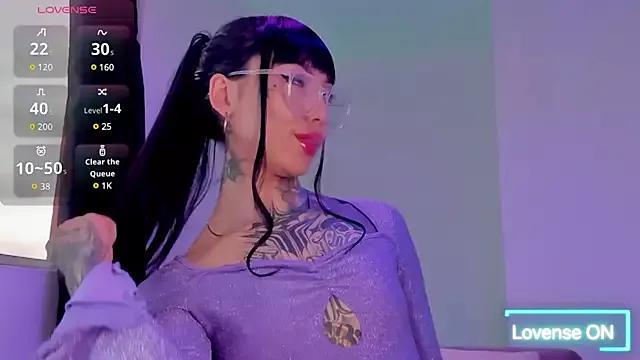 NinaVall from StripChat