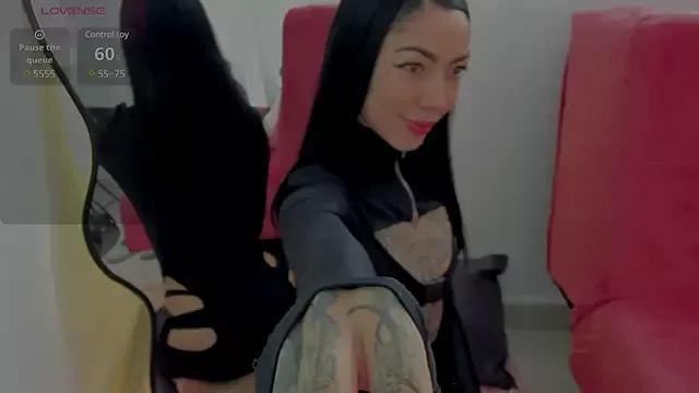 NinaVall from StripChat