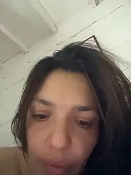 ninavelour from StripChat is Freechat
