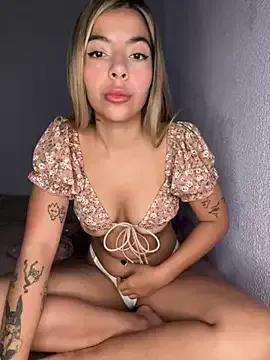 ninfsexy from StripChat is Freechat