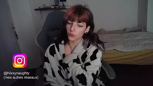 Nixxy_naughty from StripChat