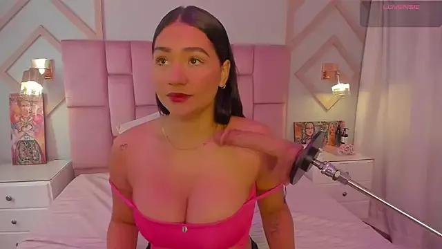 noa_moon from StripChat is Freechat