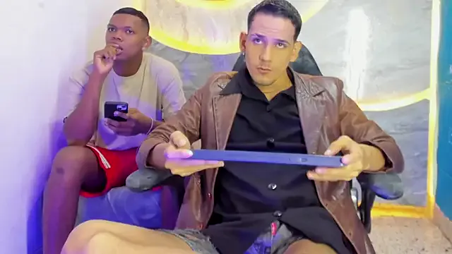 Try our streaming cams variety and talk on a personal level with our adorable girls streamers, showing off their bountiful shapes and dildos.