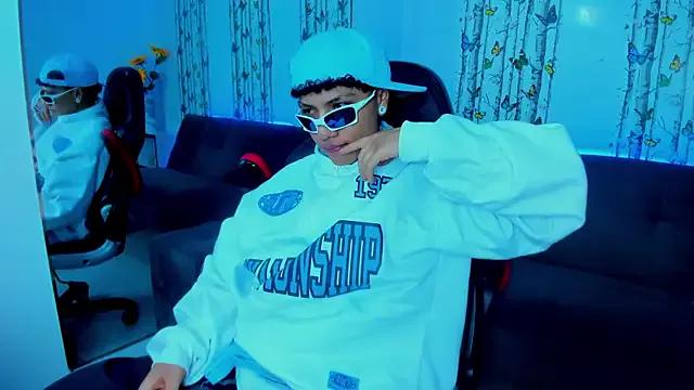 noah_sexo1 from StripChat is Freechat
