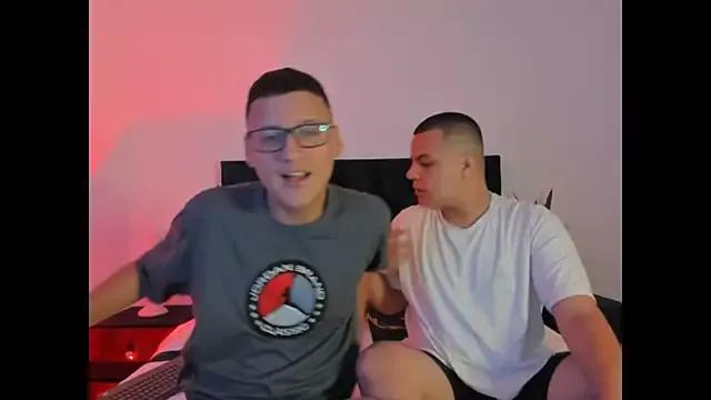 NoahLux from StripChat is Freechat