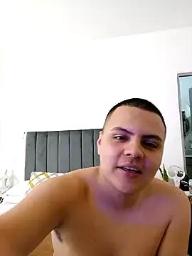 NoahLux from StripChat is Freechat