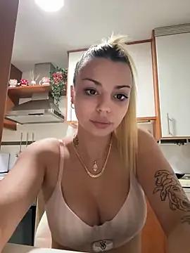 Noeliagglow from StripChat