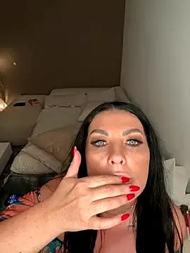 Nola_Luxx-offiziell from StripChat