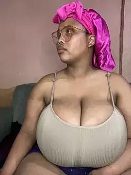 NonoGotBoobies from StripChat