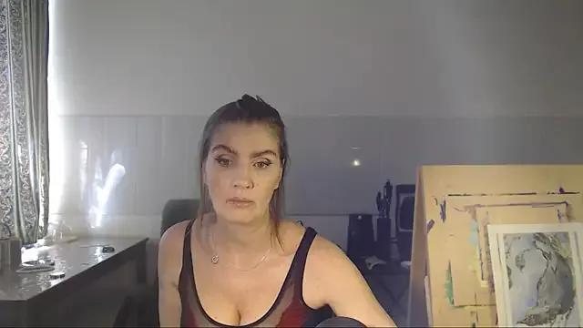 NoNudeElie from StripChat