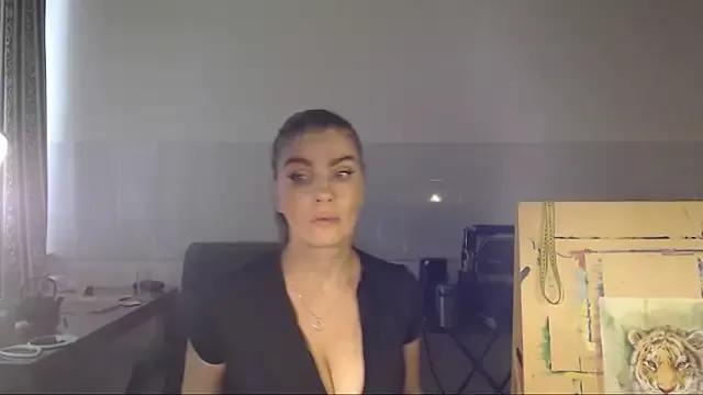 NoNudeElie from StripChat