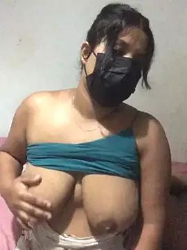 NOORA-GIRL from StripChat