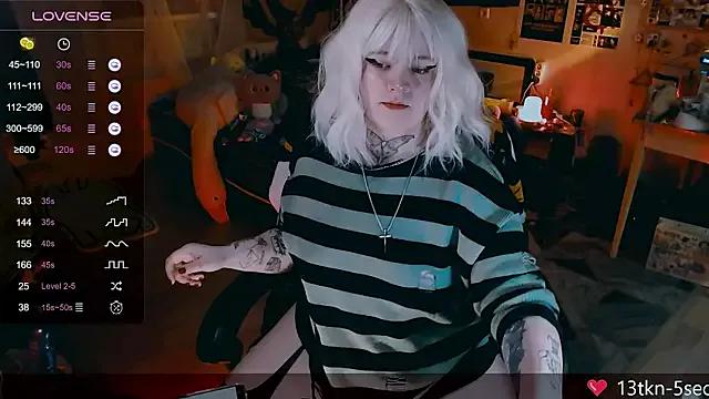 noori__hope from StripChat
