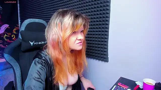 Nora_lovvvv from StripChat