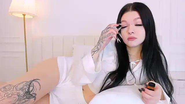 Try our streaming cams variety and talk on a personal level with our adorable girls streamers, showing off their bountiful shapes and dildos.