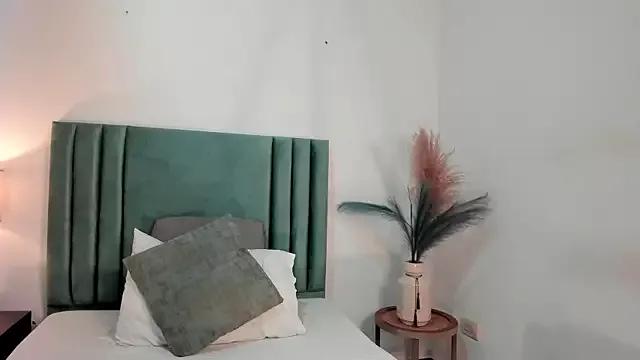 NoraDasilva from StripChat is Freechat