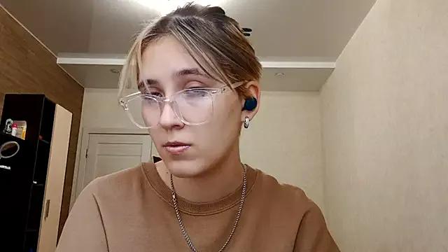Noramenfield from StripChat is Freechat