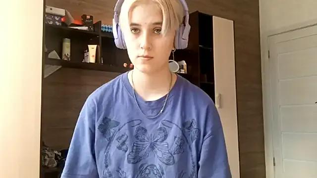 Try our streaming cams variety and talk on a personal level with our adorable girls streamers, showing off their bountiful shapes and dildos.