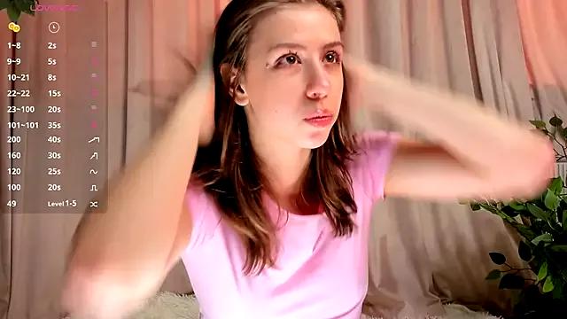 NormaCusson from StripChat is Freechat