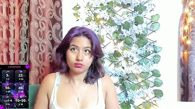 Try our streaming cams variety and talk on a personal level with our adorable girls streamers, showing off their bountiful shapes and dildos.
