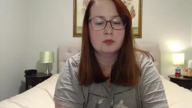 novemberqueen from StripChat is Freechat