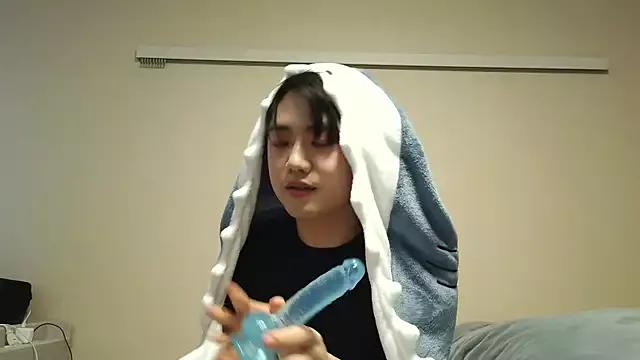 nunnun00 from StripChat
