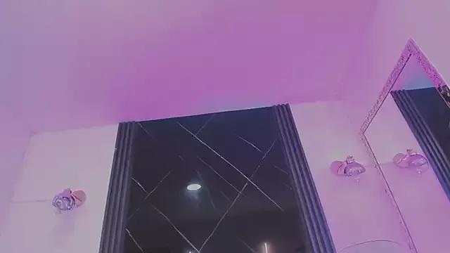 Nyx_Moon from StripChat is Freechat