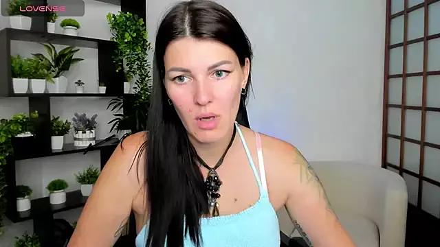 Try our streaming cams variety and talk on a personal level with our adorable girls streamers, showing off their bountiful shapes and dildos.