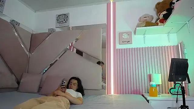 Try our streaming cams variety and talk on a personal level with our adorable girls streamers, showing off their bountiful shapes and dildos.