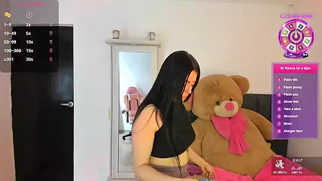 Try our streaming cams variety and talk on a personal level with our adorable girls streamers, showing off their bountiful shapes and dildos.