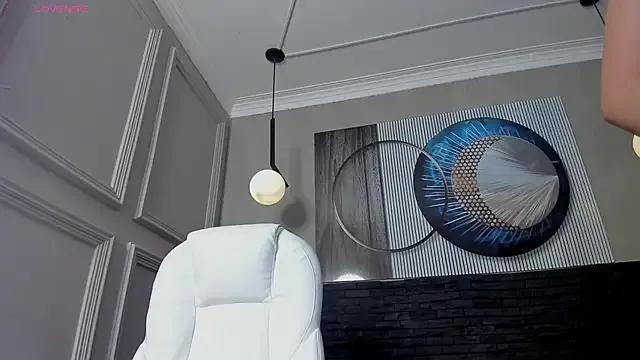 Try our streaming cams variety and talk on a personal level with our adorable girls streamers, showing off their bountiful shapes and dildos.