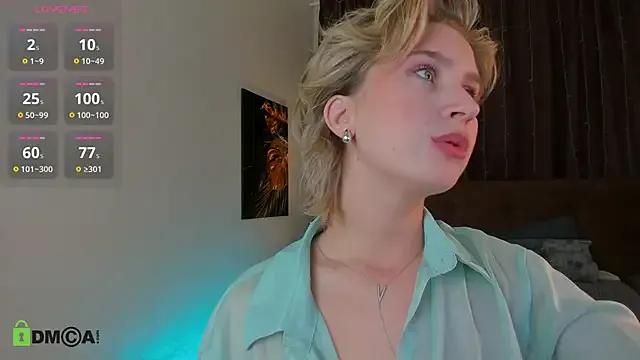 odelynbrower from StripChat is Freechat