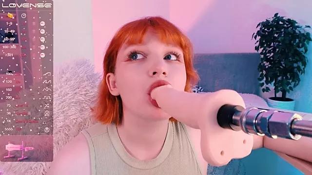 Cling to live show with Odetta_meow from StripChat 