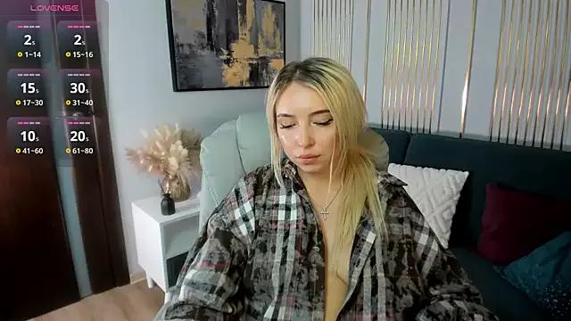 Try our streaming cams variety and talk on a personal level with our adorable girls streamers, showing off their bountiful shapes and dildos.