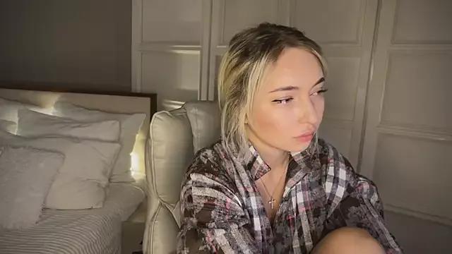 Try our streaming cams variety and talk on a personal level with our adorable girls streamers, showing off their bountiful shapes and dildos.