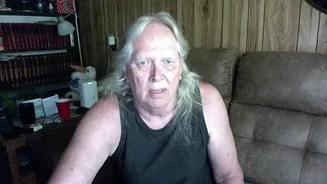 OldLadySara from StripChat